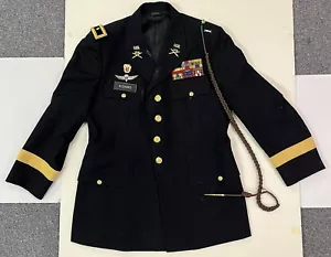 Military Jacket Men’s vintage Includes Military Pins As Shown, Size 42R - Picture 1 of 8