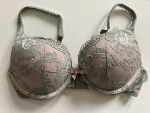 32D Victoria's Secret Body By Victoria Push-Up Olive Lace Covered Charm Bra EUC - Picture 1 of 7