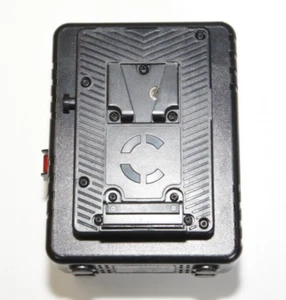 RED DIGITAL CINEMA Compact Dual V-Mount Battery Charger - DAMAGED - Picture 1 of 8