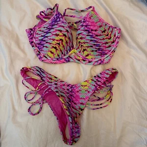 Luli Fama - NEW “Oasis Babe” Bikini - Top (XL) & Bottom (L) - Picture 1 of 5
