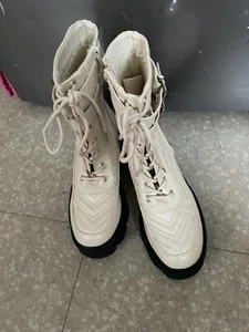 Women’s Boots Shoes Cream Block Heel Boots - UK Size 5 / EUSize 38 -by Joia - Picture 1 of 10