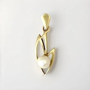 Pearl Pendant Drop 9ct Gold 1.1grams Real Cultured Pearl - 25 x 10 mm - Picture 1 of 1