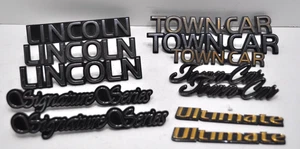Konvolut 12 Vintage Auto Auto Embleme - Abzeichen Lincoln, Stadtauto, Ultimate & Signatur - Bild 1 von 16