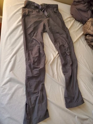 Calça Approach Masculina Mountain Equipment, Tamanho 30 Regular - Imagem 1 de 4