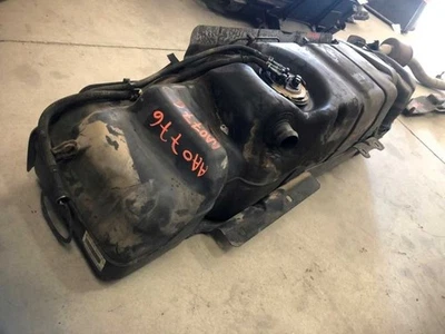 01-04 GMC Sierra 2500 6,6 L Diesel Conjunto de tanque de combustible 8' TIPO DE PLATAFORMA LARGA Foto 1 de 4