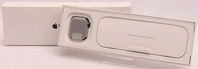 Apple Watch SE 2nd Generation 40mm GPS Fitness Smartwatch - Black (NR) - Image 1 of 4