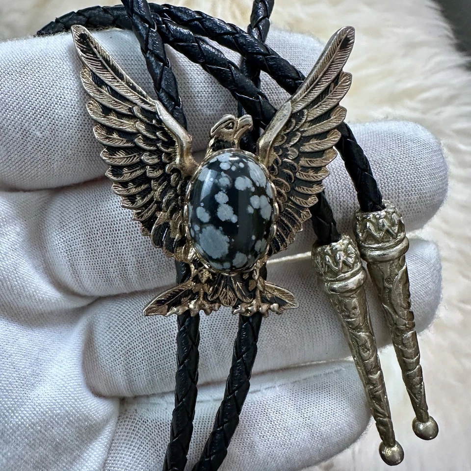 Corbata vintage copo de nieve obsidiana tono dorado águila Western Bolo Foto 1 de 4