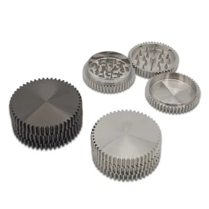 Grinder Crusher Kräutermühle | GEARS | 4-teilig | Silber, Anthrazit | Metall - Bild 1 von 5