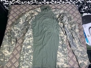 Massif US Army Digital Camo Combat Shirt - Gr. XS - Bild 1 von 3