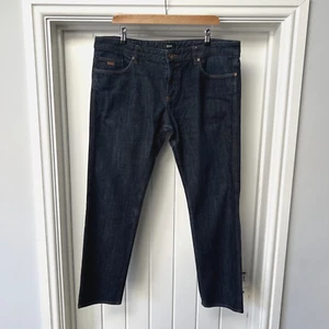 Hugo Boss Jeans Men's W38 L30 Blue Navy Denim Delaware Slim Fit Trousers Stretch - Picture 1 of 17