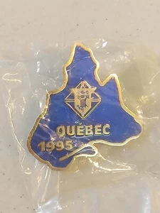 Prendedor de tachuela de sombrero de solapa Caballeros de Colón (K de C) Quebec, Canadá 1995 - Imagen 1 de 20