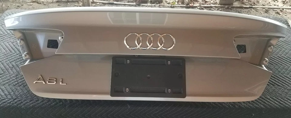 2011-14 Audi A8 S8 Quattro Genuine Trunk Lid (NO SHIPPING) — 第 1/4 张图片