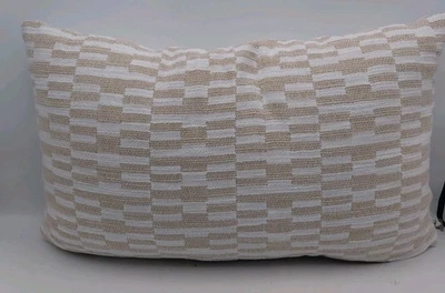 Threshold Toss 枕头 100% 棉白色棕褐色条纹可拆卸保护套 12 x 24 英寸  — 第 1/4 张图片