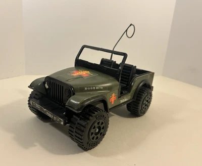 Calcomanías de plástico verde militar Tonka MASH Jeep M*A*S*H 4077th 1982 de colección EE. UU. Foto 1 de 4
