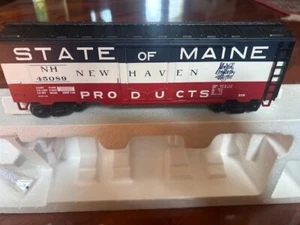 STATE OF MAINE - OPERATING ICE REEFER  w/SMOKE UNLOADS O SCALE MTH PREMIER - NEW - Picture 1 of 18