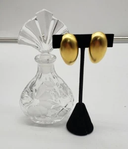 Goldtone Matte Raindrop Shaped Bold Chunky Earrings By Ren Clip On - Picture 1 of 5