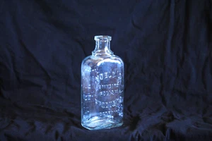Botella de productos de pulido estándar de noble antiguo vintage en relieve - Imagen 1 de 3
