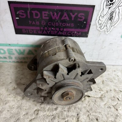 81-83 Datsun 280zx Alternator L28 - Image 1 of 4