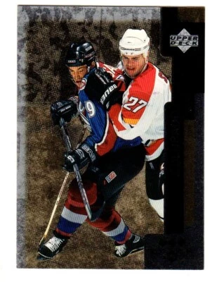 Joe Sakic SP COLORADO AVALANCHE 1997-98 Black Diamond TRIPLE DIAMOND #96 - Image 1 of 2