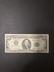 Lightly Circulated Small Head $100 bill (One Hundred Dollar Bill) - Series 1990 - Picture 1 of 2