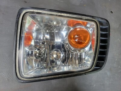 2004-2010 Infiniti QX56 OEM Left Driver Side Fog Light Assemblies Pathfinder QX4 - Image 1 of 4