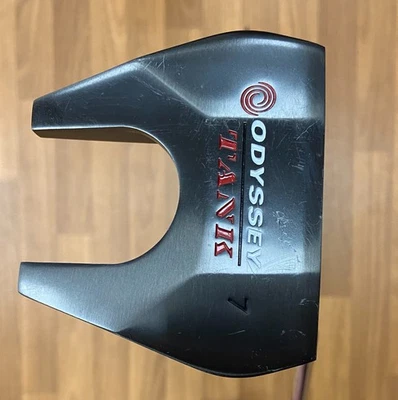 Odyssey Tank 7 RH putter 36" (nuovo) nuovo impugnatura Lamkin, ottimo viso - Immagine 1 di 4