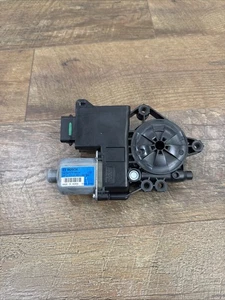 2017 - 2020 GENESIS G80 REAR LEFT POWER WINDOW MOTOR REGULATOR OEM 83450B1000 - Foto 1 di 4