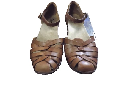 Clarks Mujer Wendy Land Tostado Óxido Tejido Tobillo Correa 1.5" Cuña Tacones Talla 8 Usado en Excelente Condición Foto 1 de 4