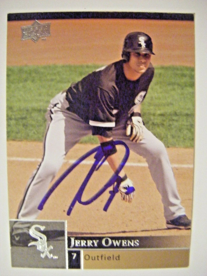 JERRY OWENS signed WHITE SOX 2009 Upper Deck baseball card AUTO Autographed UCLA - Image 1 of 1