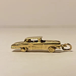 Vintage Car Pendant / Charm, 14K Yellow Gold, 3.7 Grams, 1" X .25" Wheels Spin - Picture 1 of 7
