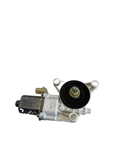 Chrysler Grand Voyager window motor rear left 0130822335 genuine 2.8 crd 2011 - Picture 1 of 7