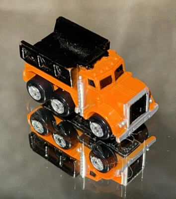 Оранжевый строительный самосвал Micro Machines от Galoob хорошее состояние б/у - Изображение 1 из 4