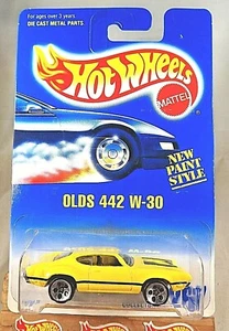 1991 Hot Wheels Blue/White Card #267 OLDS 442 W-30 Yellow Chrome-Base w/5Dot Sp - Picture 1 of 6