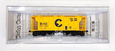 Kadee 8653 HO B&O Chessie System PS-2 2-Bay Covered Hopper Freight Car #631420 - Image 1 of 2