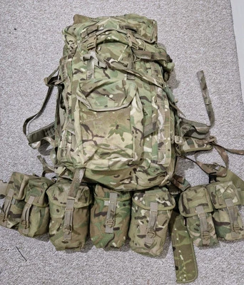 Conjunto de correas y Bergan del ejército británico MTP PLCE CEMO (ideal para cadetes del ejército) Foto 1 de 4