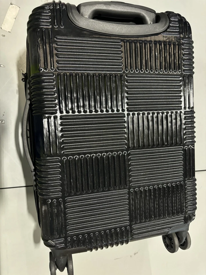 AMERICAN TOURISTER 格子 POLYCARBONATE 携带旋转器 - 黑色/灰色 — 第 1/4 张图片