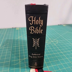 Holy Bible Authorized King James Version Michelangelo Edition 1965 Family HC - Picture 1 of 24