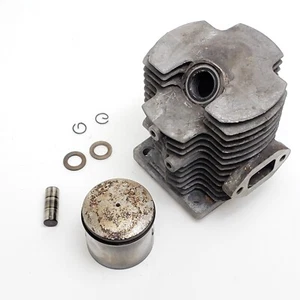Echo CS-315 Chainsaw piston and cylinder - Picture 1 of 17