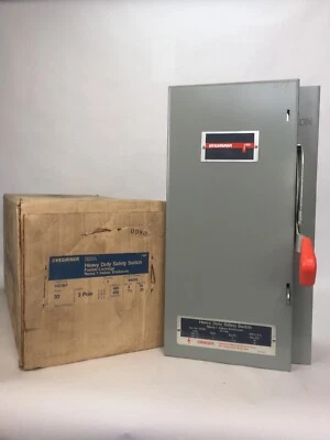 INTERRUPTOR DE SEGURIDAD FUSIBLE DE ALTA RESISTENCIA SYLVANIA HD361 30AMP 480/600VAC 20HP TRIFÁSICO Foto 1 de 4