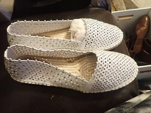 YellowBox "Nicole" flach weiß 10M mit Strass Neu im Karton - Bild 1 von 3