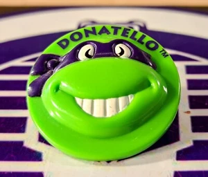 TMNT TEENAGE MUTANT NINJA TURTLES BURGER KING DONATELLO BIKE BICYCLE SPOKE CLIP - Picture 1 of 1
