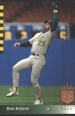 Mark McGwire #41 1993 SP Oakland Athletics - Image 1 of 2