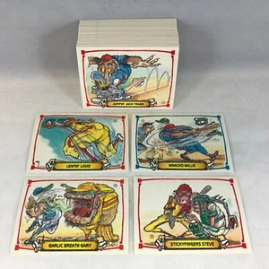 BASEBALLS' GREATEST GROSSOUTS con MONSTERS set completo 88 carte (#1-#88) FOGLIA - Foto 1 di 3