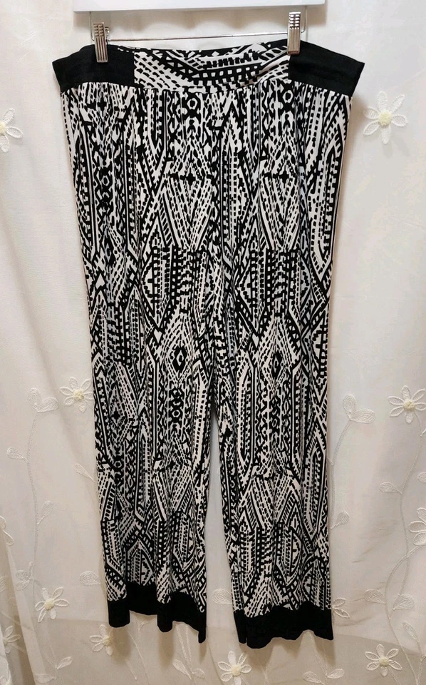 RUBY RD WOMEN PXL BLACK & WHITE PANTS GEOMETRIC WILD ARTSY ETHNIC WIDE LEG LOOSE - Image 1 of 4