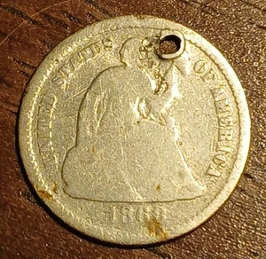 Media moneda de diez centavos (AG) 1868-S libertad sentada perforada #564 - Imagen 1 de 2
