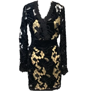 Venus schwarz Samt Cut Out Kleid Blumen 12 gefüttert Häkel feminin Urlaub Event - Bild 1 von 14