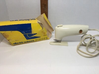 Singer Electric Scissors C-125 1960's Vintage by Singer Co. Rare Model Obsolete. - Image 1 of 4