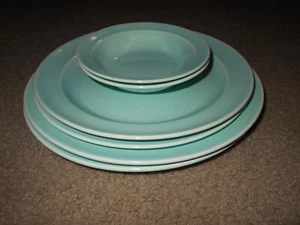 Lu-Ray Pastels Lot of 6 Dinner & Salad Plates and Berry Bowls Light Green - Picture 1 of 3