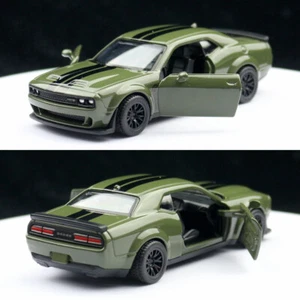 1:44 Diecast Dodge Challenger Hellcat SRT Metal Car Model Toy Pull Back Gift - Picture 1 of 8