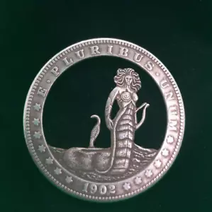 Handgeschliffene Hobo Münze Medusa griechischer Gott sexy Göttin Dämon Fantasy Kunst Hobo Nickel - Bild 1 von 3